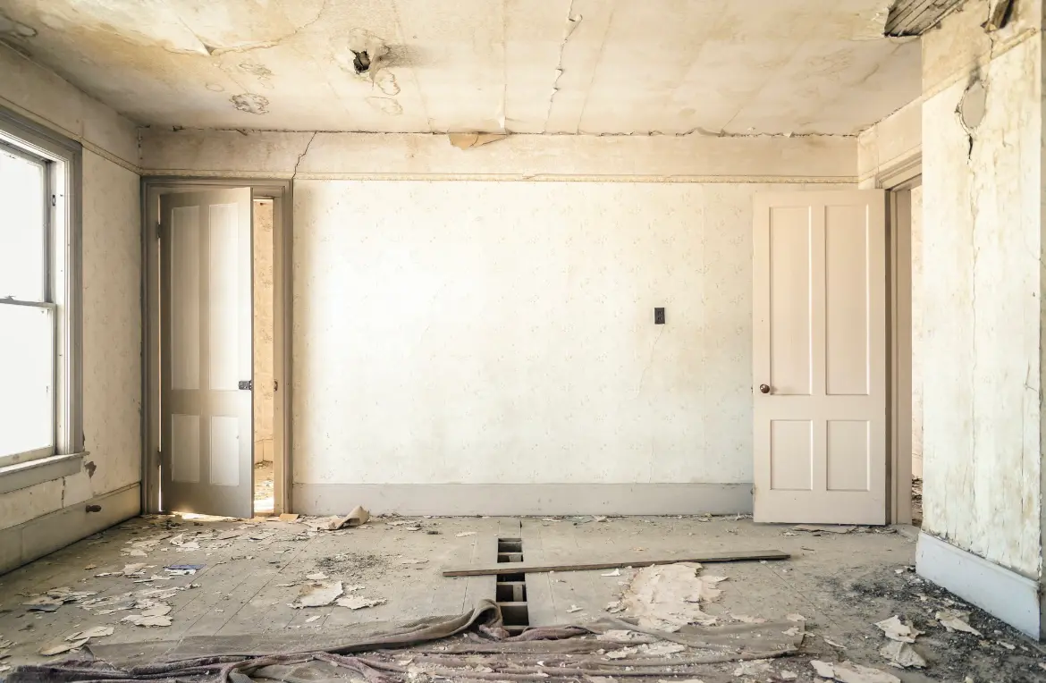 Waste disposal crew managing a cleanout project in Telford